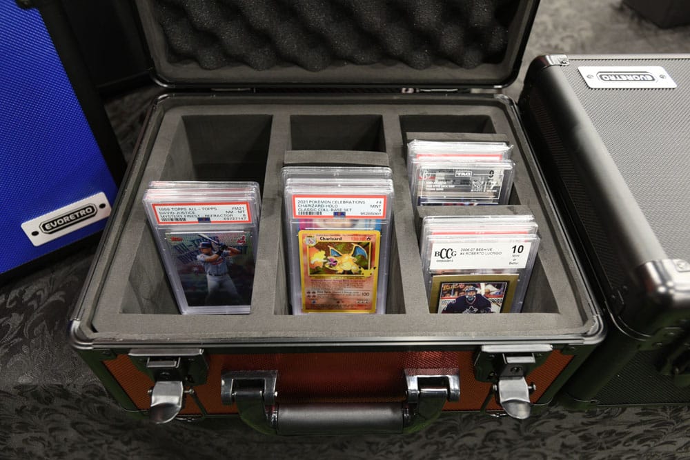 Evoretro Trading Card Suitcase Small - Silver/Gray